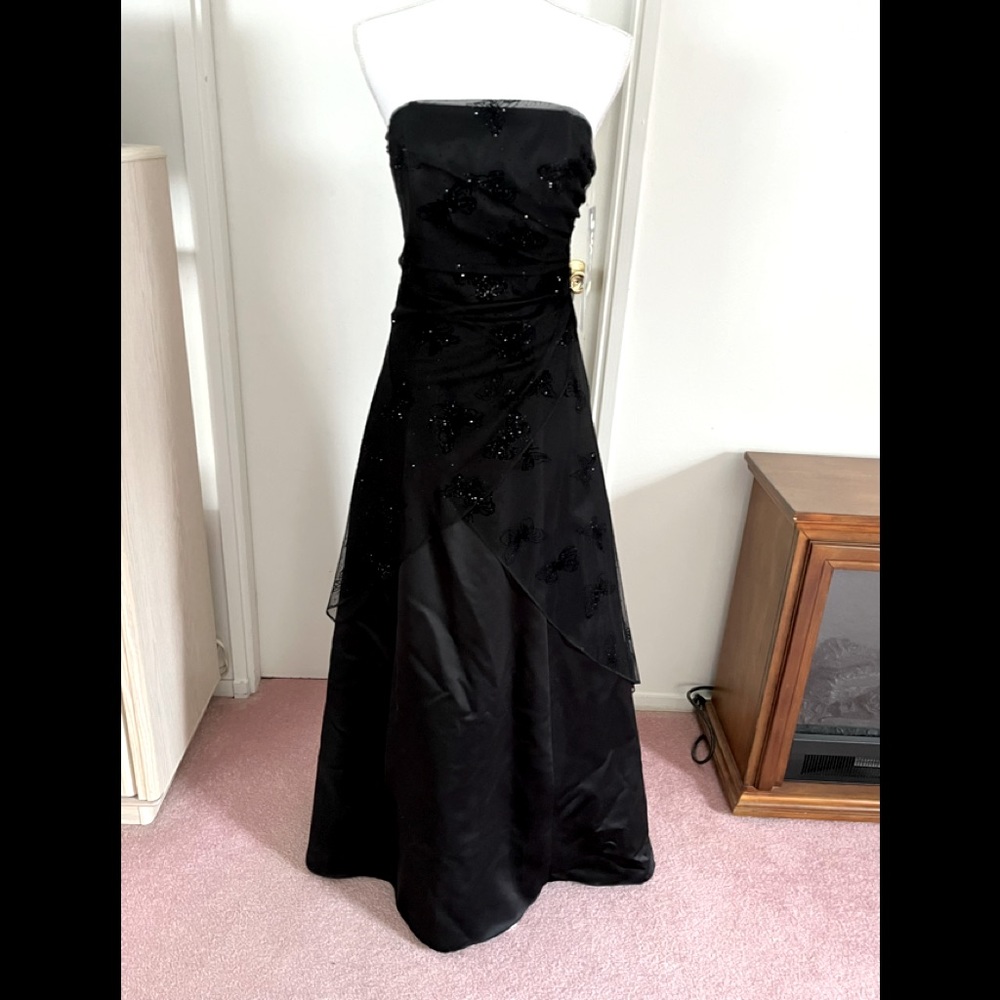 Black strapless gown